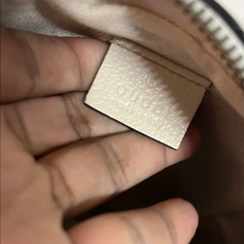 Gucci Cream Leather Crossbody with Signature Web Stripe - Picture 8 of 13